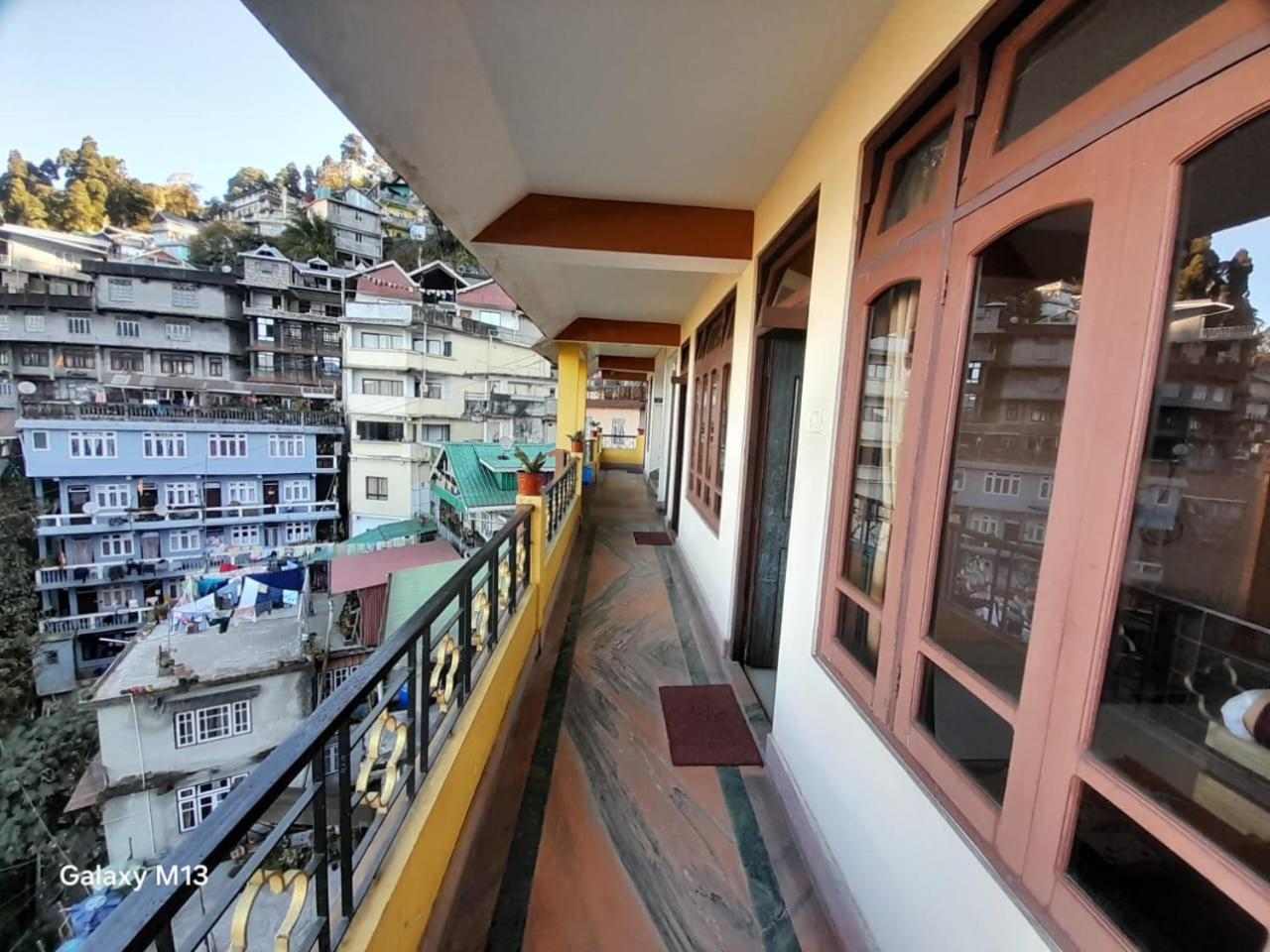 Hotel Jaswin Shanti Priya Darjeeling  Esterno foto